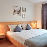 Апартаменты Haus Gumpold 2 Ваграйн