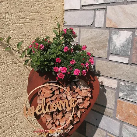 Haus Gumpold 2 Apartamento Wagrain