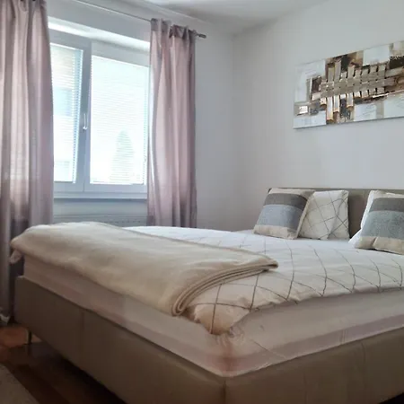 Apartamento Haus Gumpold 2 *