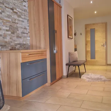 Haus Gumpold 2 Apartamento *